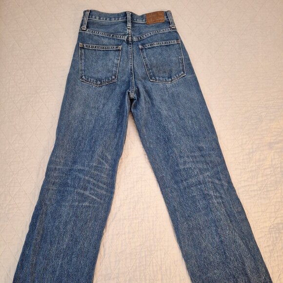 Beautiful high waisted Rivet & Thread Jeans - Picture 4 of 4